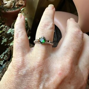 Sterling Silver Emerald Claddagh Ring Sizes 6,7,8
